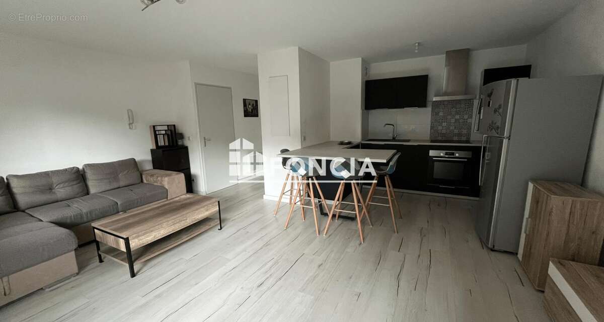 Appartement à VETRAZ-MONTHOUX