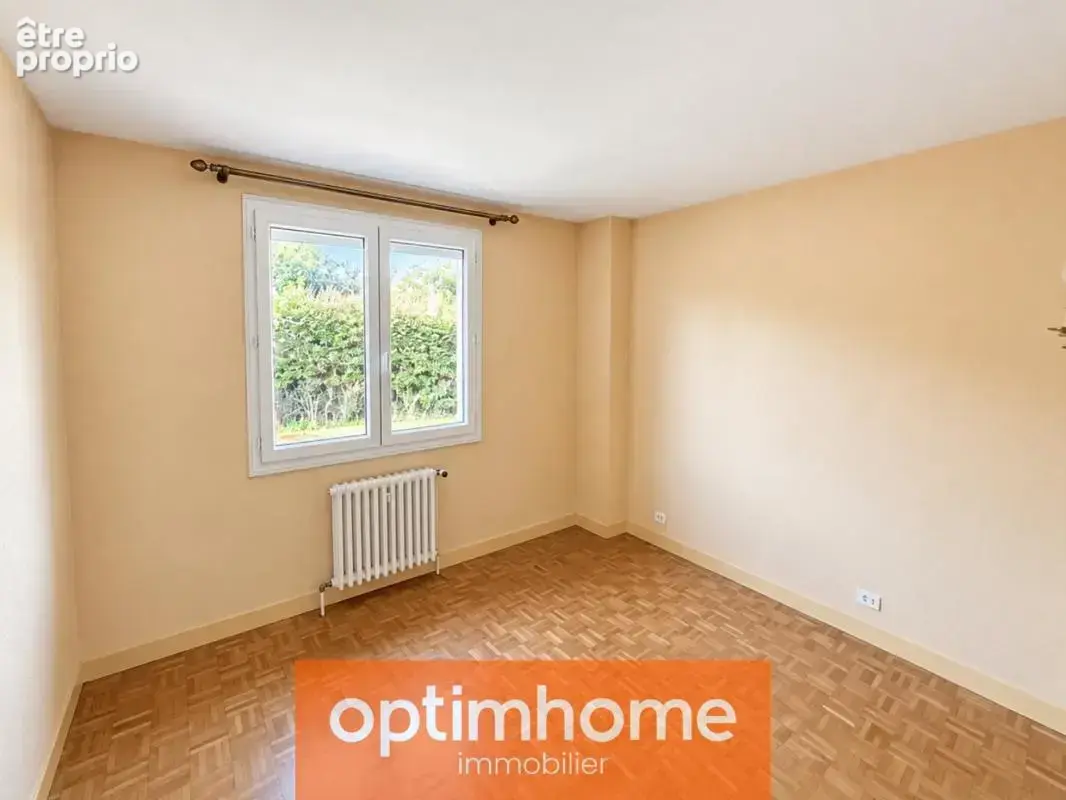  Maison de 115 m² avec deux garages, au calme dans une impasse - photo 5