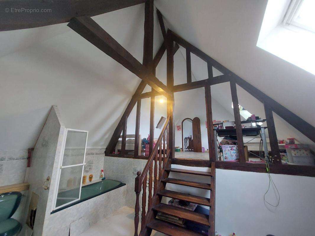 Maison à LOUVERSEY