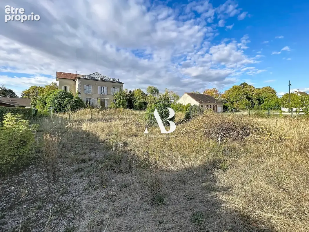 immeuble de 347 m2 sur un terrain de 1047 m2 - photo 3