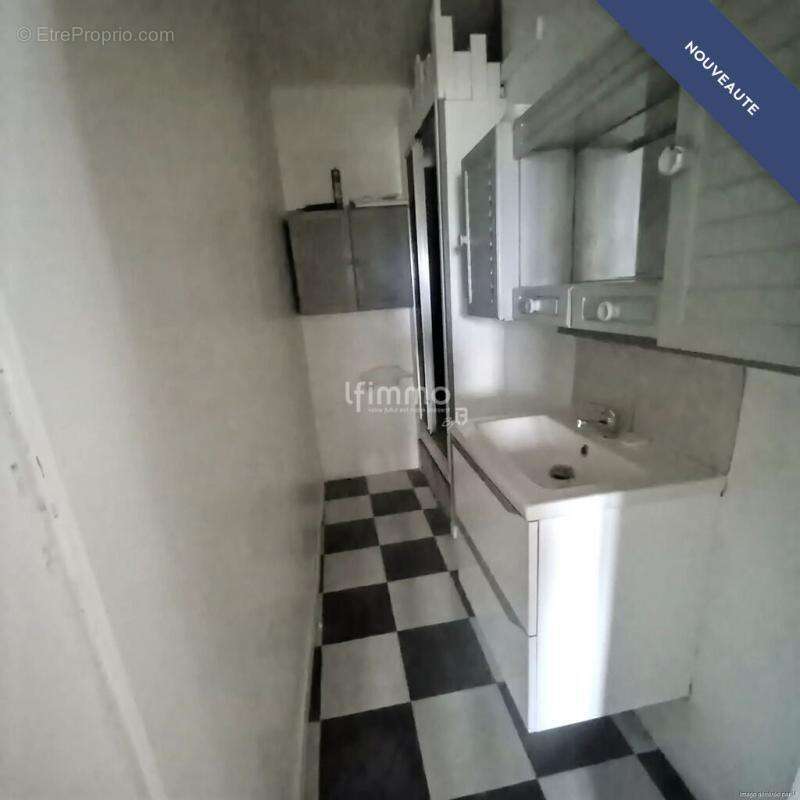 Appartement à MARSEILLE-4E