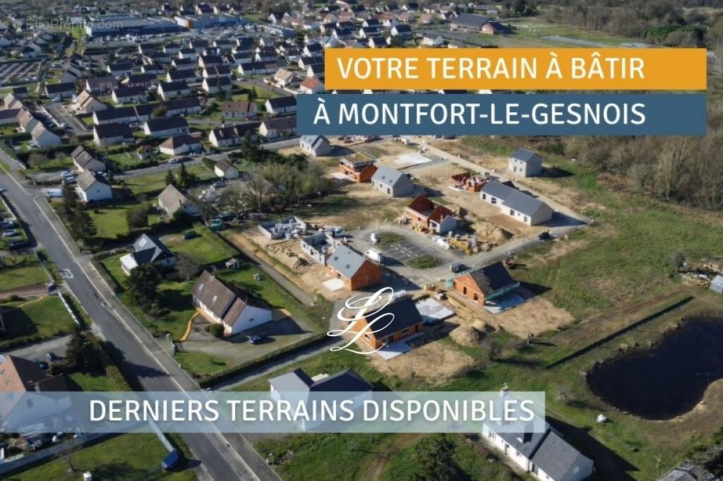 Terrain à MONTFORT-LE-GESNOIS