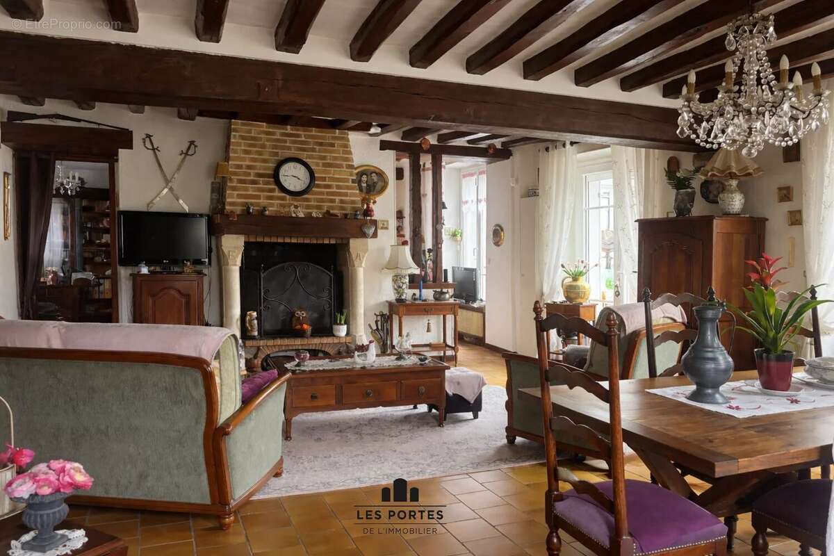 Maison à BUNO-BONNEVAUX