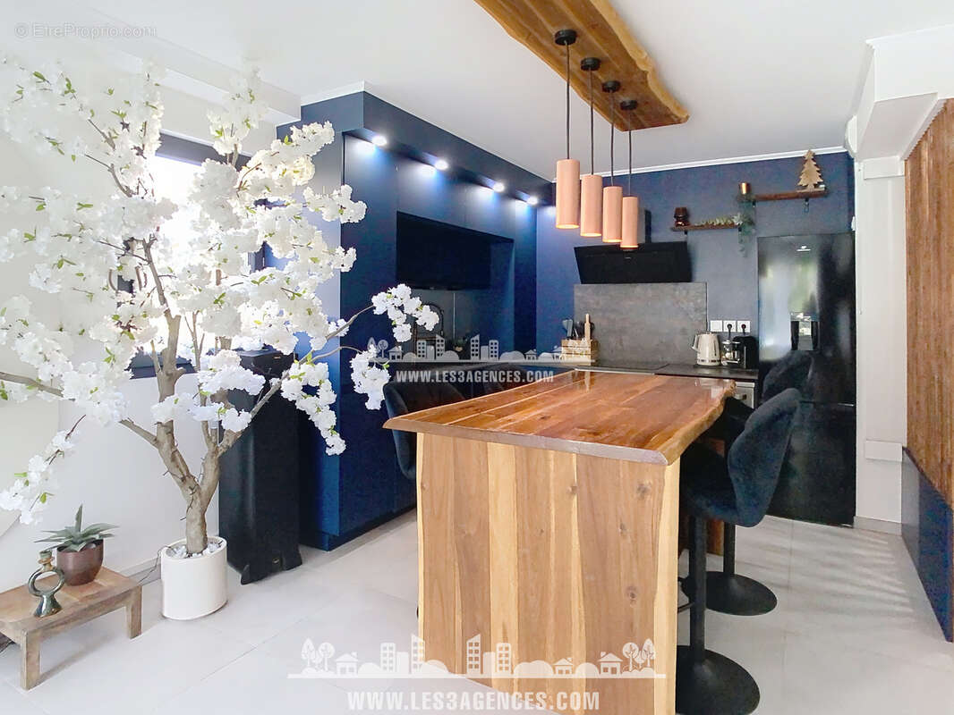 Appartement à COGOLIN