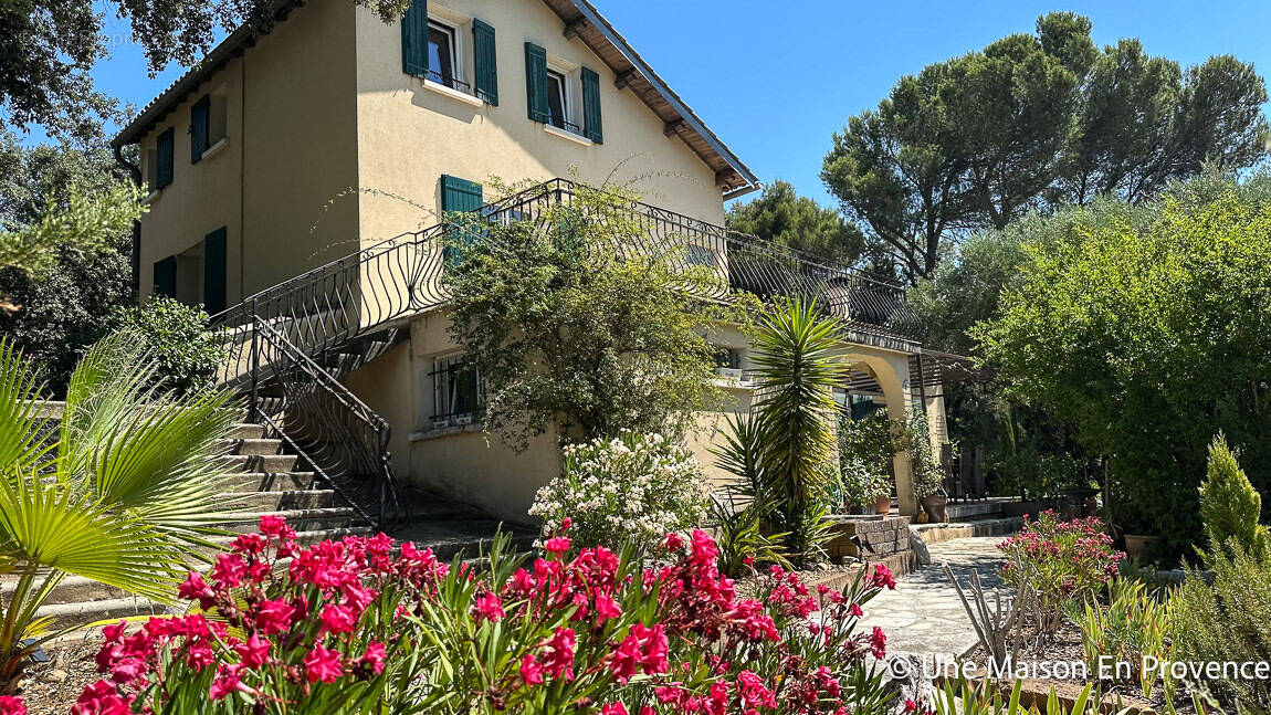 Maison à VILLENEUVE-LES-AVIGNON