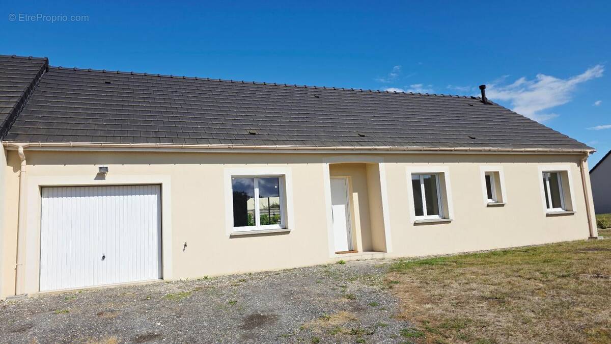 Maison à LE SUBDRAY