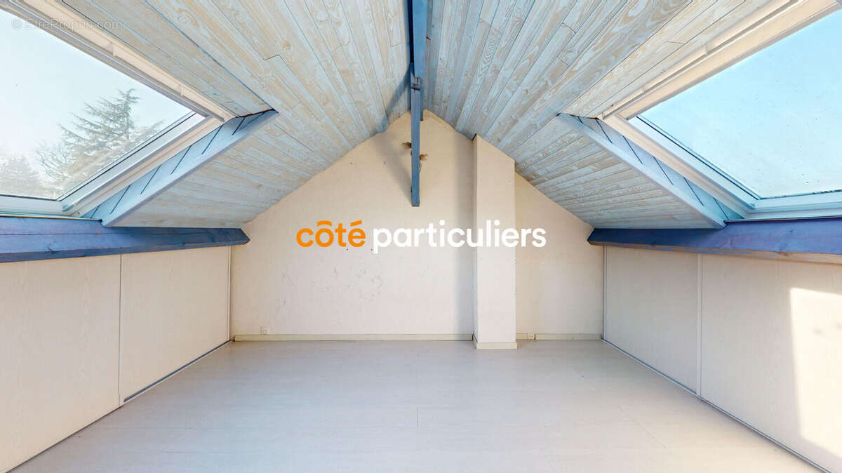 Maison à SAINT-REMY-LES-CHEVREUSE