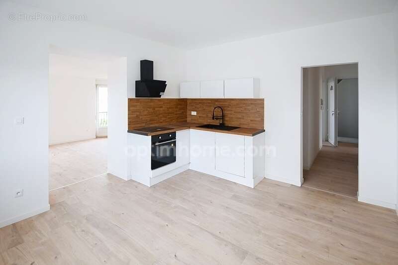 Appartement à LEXY