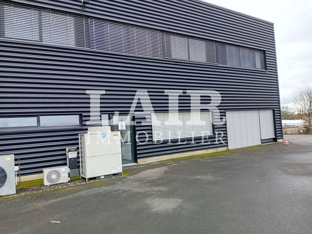 Commerce à BERD&#039;HUIS