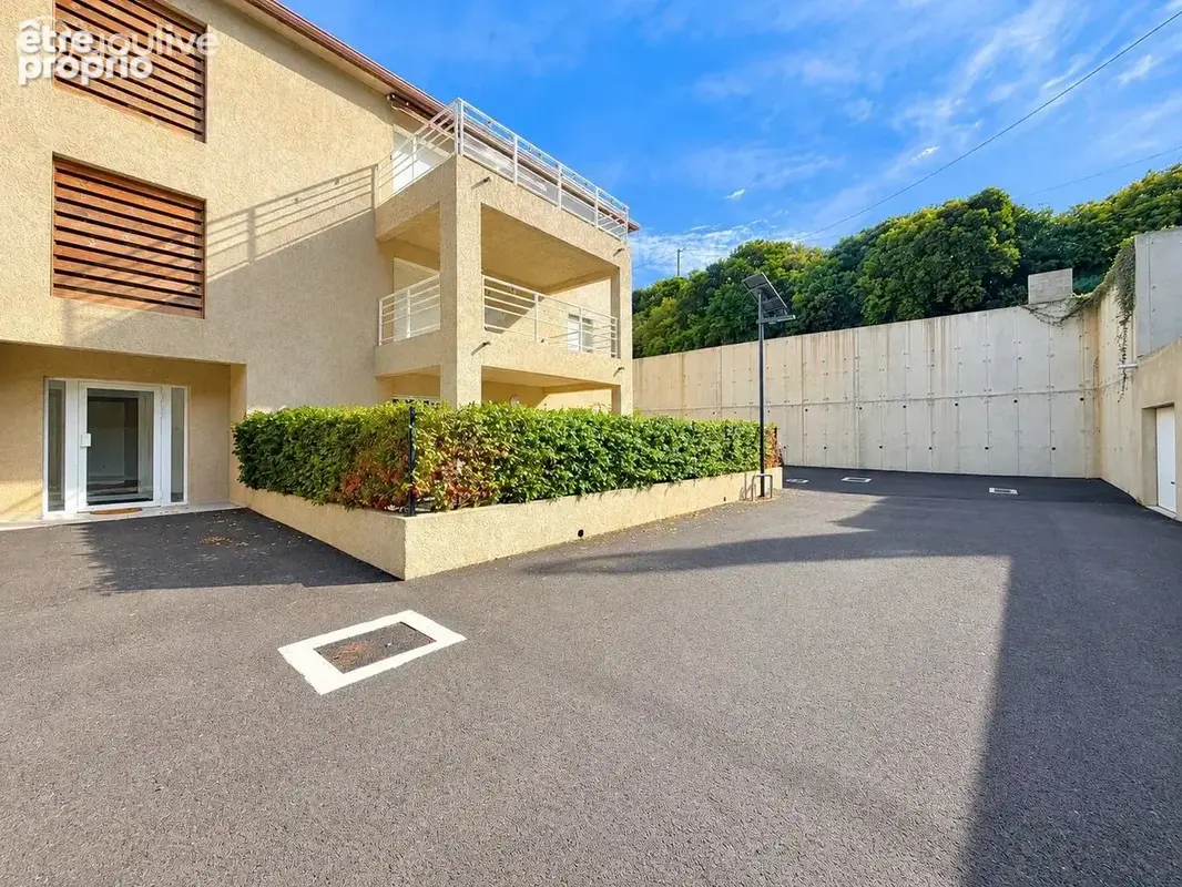 Proche de cervione – charmant t2 meublé avec jardin privatif et terrasse - photo 14