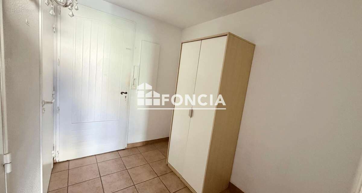 Appartement à SAINT-CYR-SUR-MER