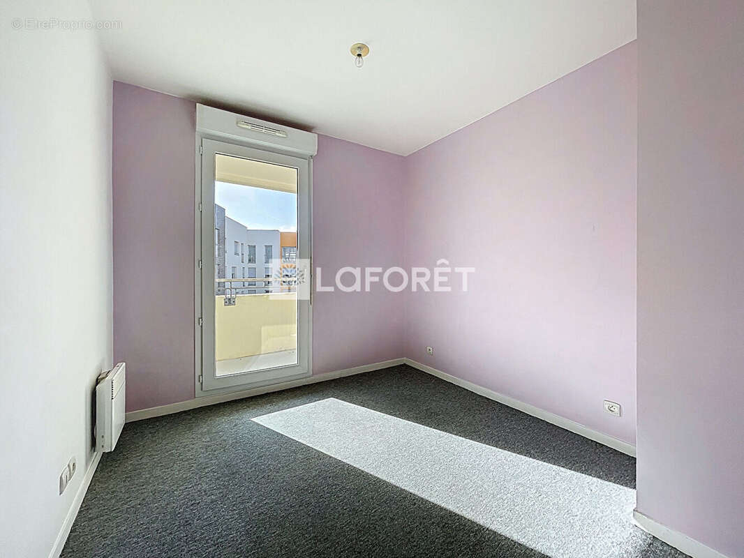 Appartement à COMBS-LA-VILLE