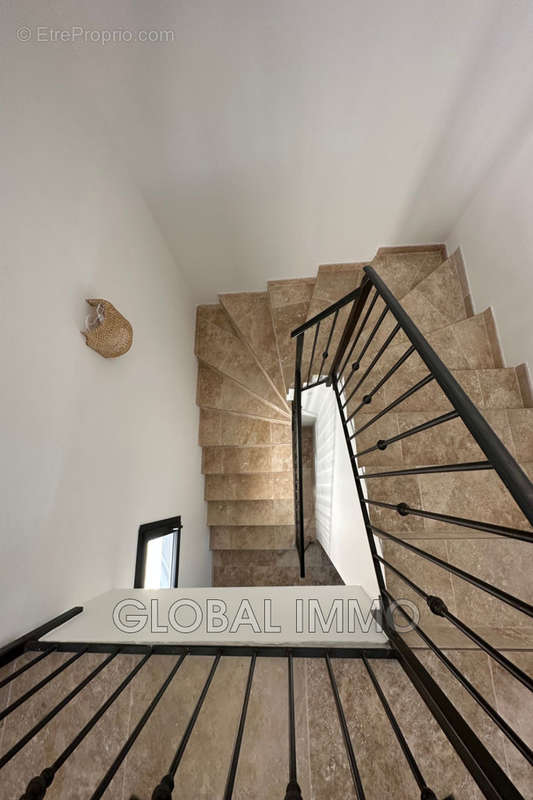 Appartement à CALVISSON