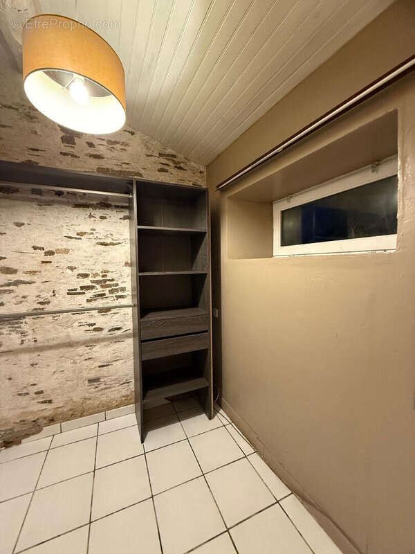 Maison à LA CHAPELLE-BASSE-MER