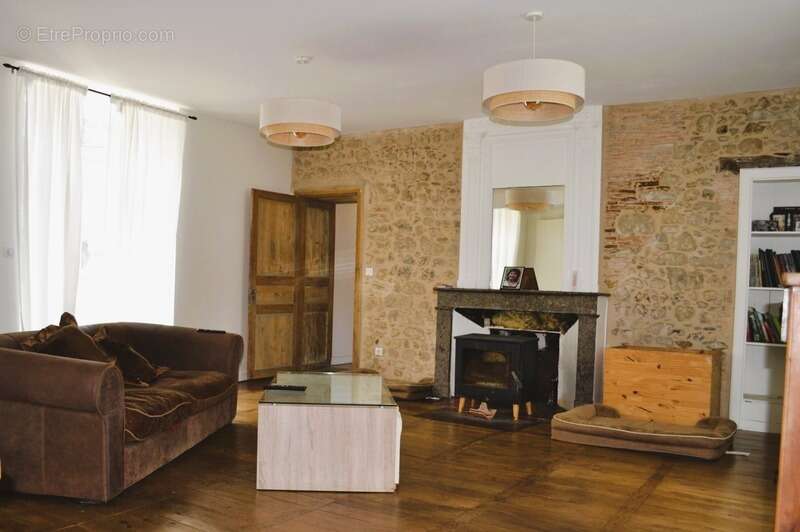 Maison de village 185 m2 avec jardin CHERVES CHATELARS (16) 154 500€ FAI - photo 9
