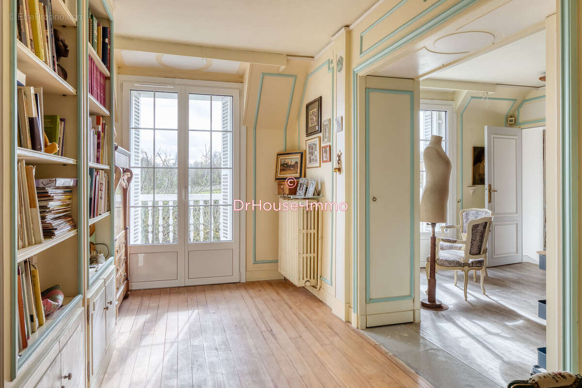 Maison 245 m² à Falaise  - photo 36