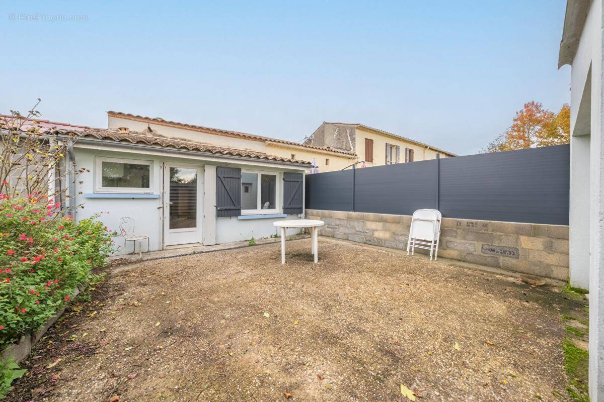 Maison à SAINT-CIERS-SUR-GIRONDE