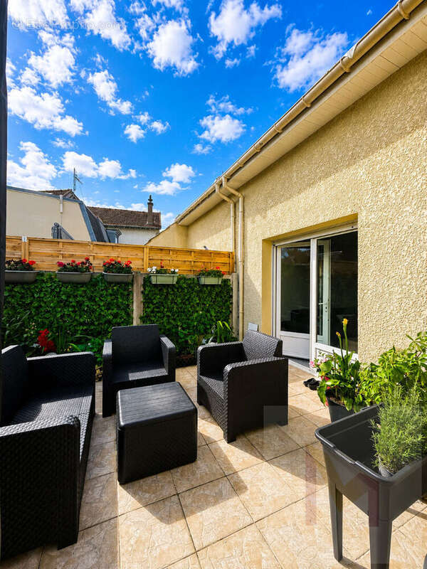 Maison à NEUILLY-PLAISANCE