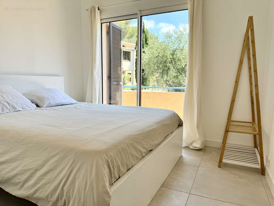 Appartement à SAINT-RAPHAEL