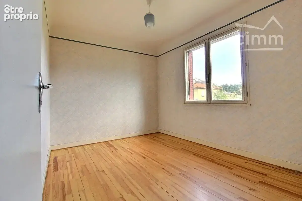 À vendre – Maison 5 pièces avec terrain de 1 541 m² à La Terrasse - photo 8