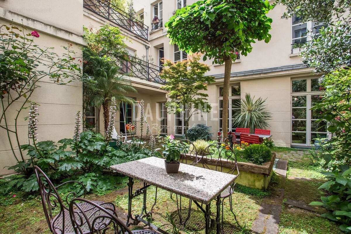 Appartement à PARIS-5E