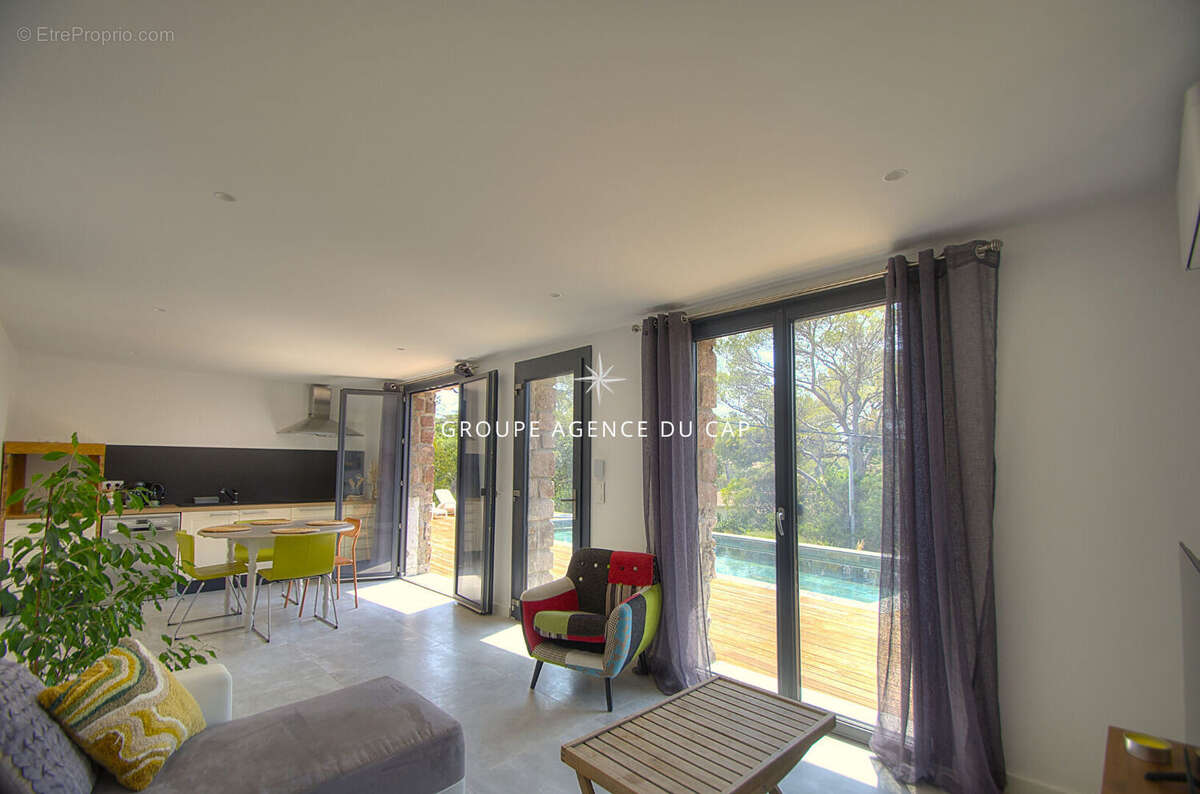 Maison à SAINT-RAPHAEL