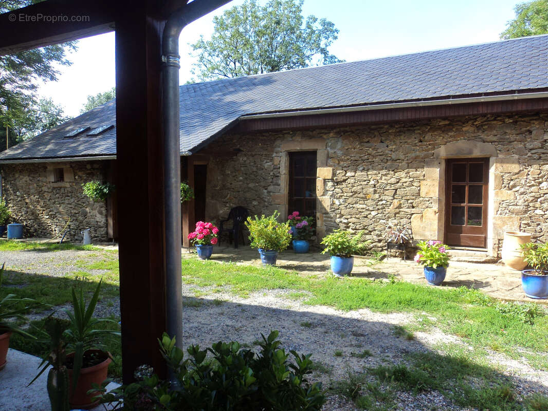 Maison à LE MASNAU-MASSUGUIES