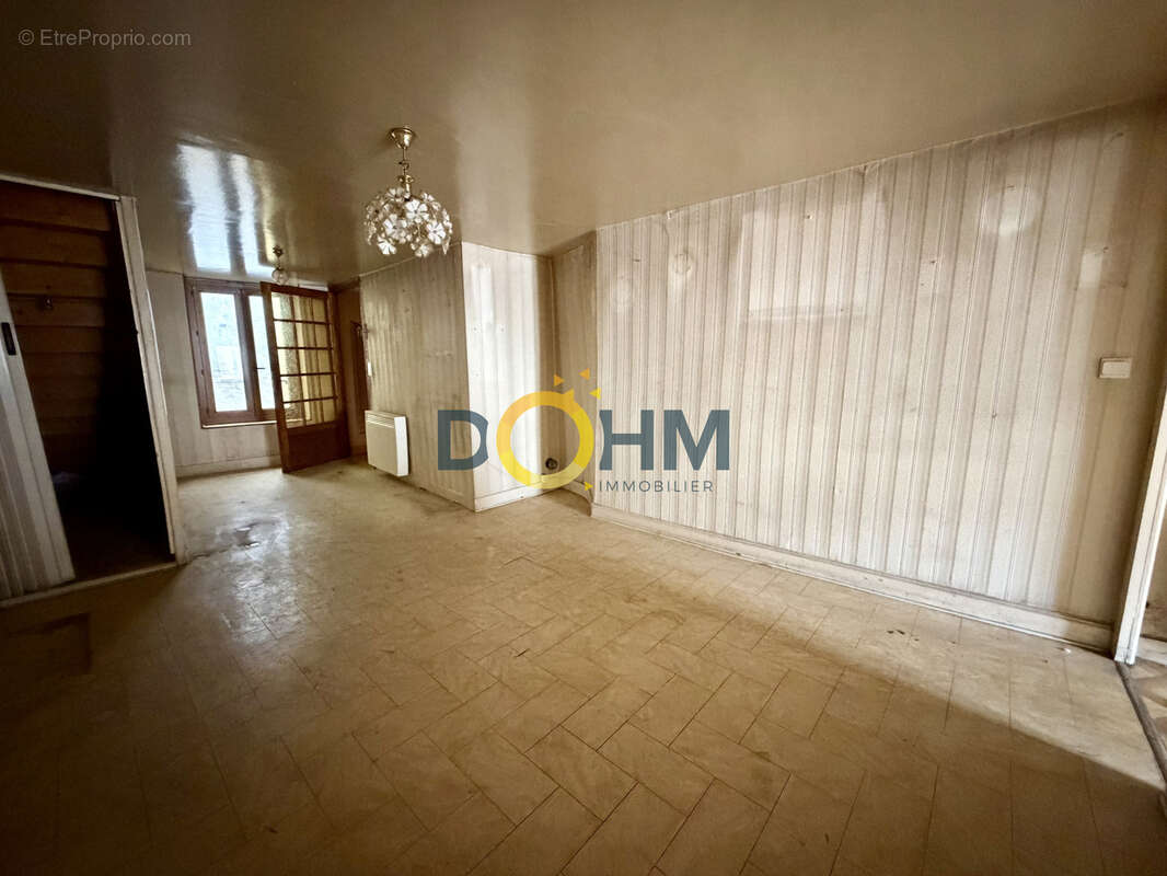 Maison à BRIVES-CHARENSAC