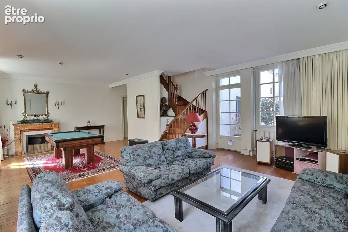 Demeure familiale 312 m2 avec jardin piscinable - photo 2