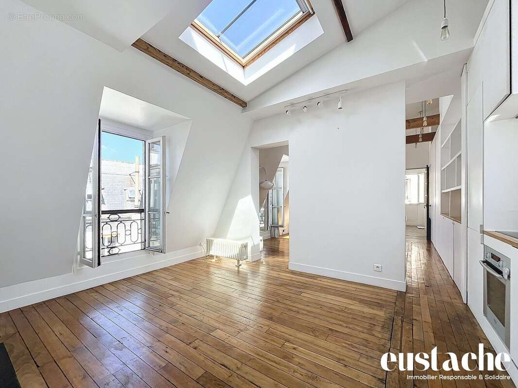 Appartement à PARIS-10E