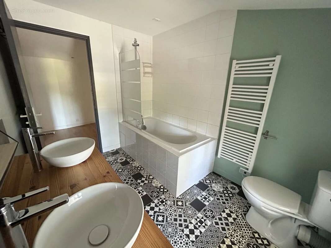 Maison à FAYE-L'ABBESSE