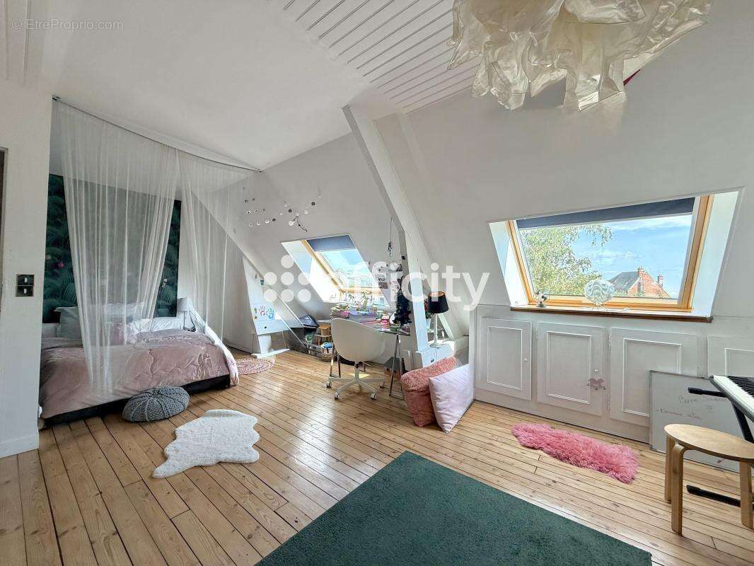 Maison 225 m² à Soissons  - photo 22