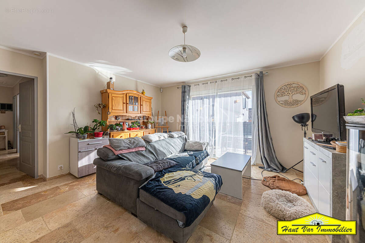 Maison à GREOUX-LES-BAINS