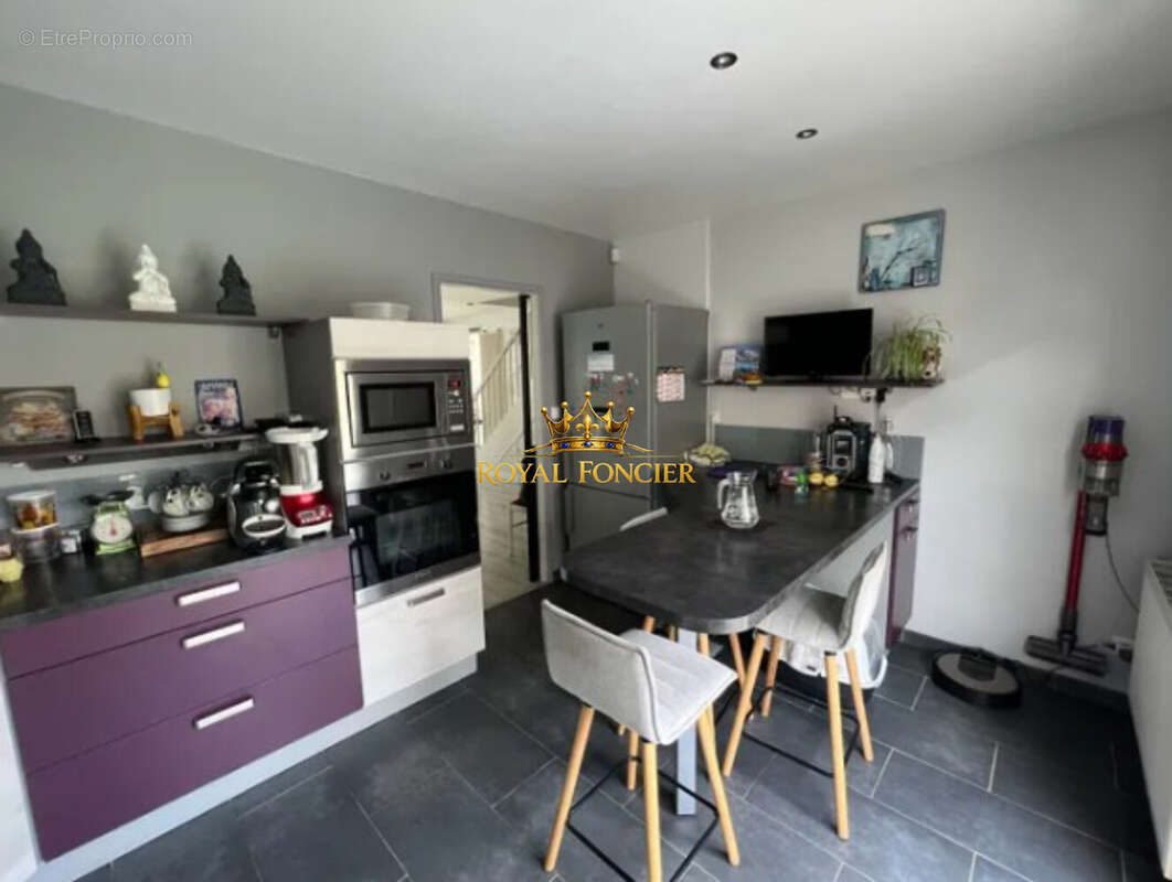 Maison 97 m² à Chatellerault  - photo 4