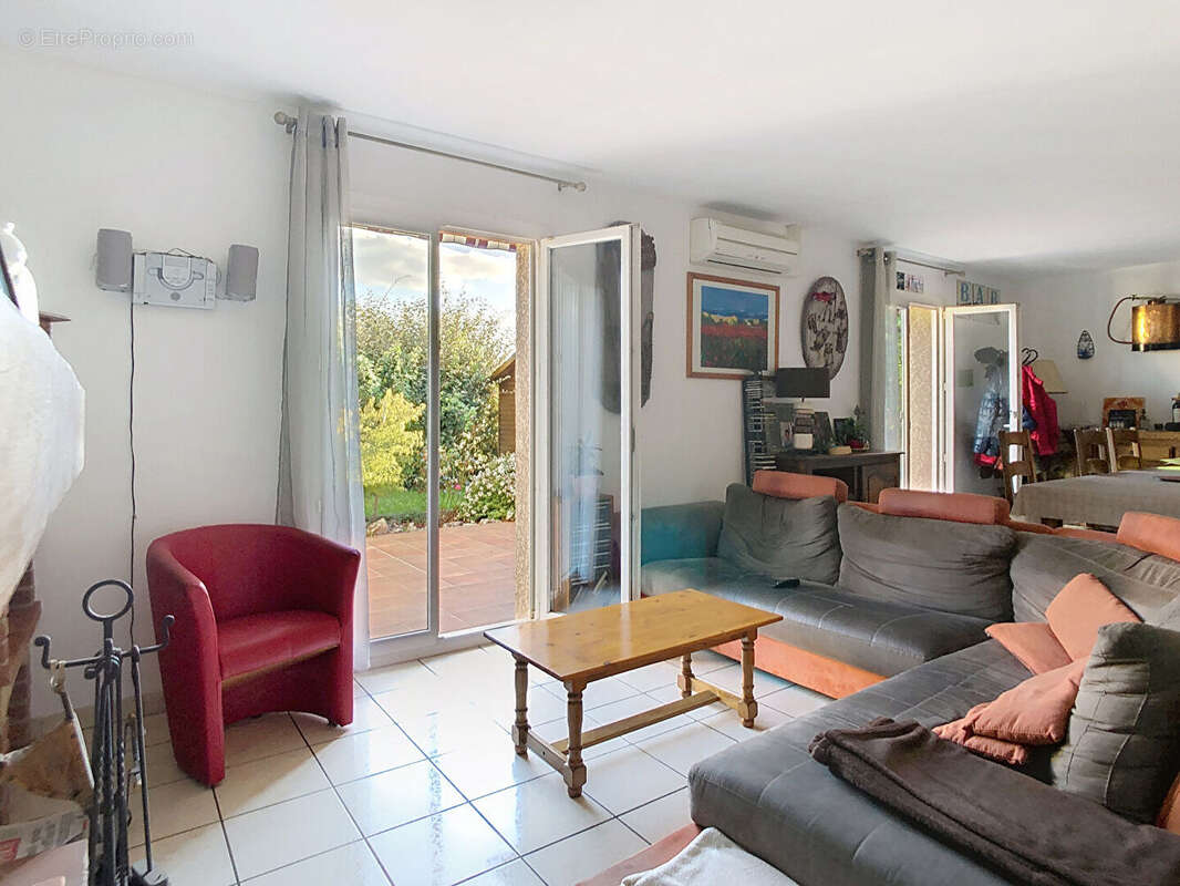 Maison à SAINT-JORY