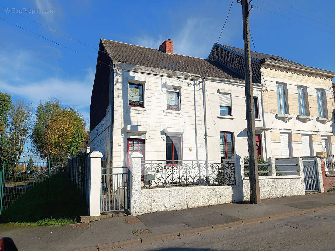 Maison à HAUTMONT