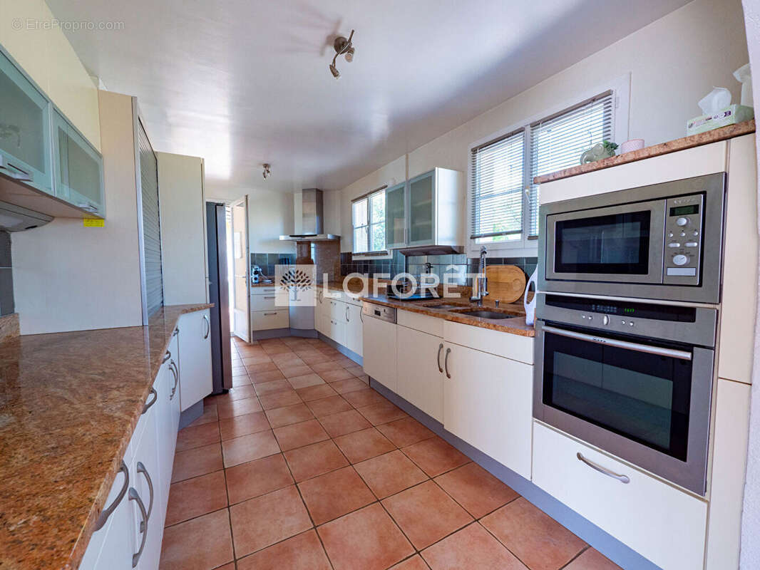 Maison à MONTESQUIEU-DES-ALBERES