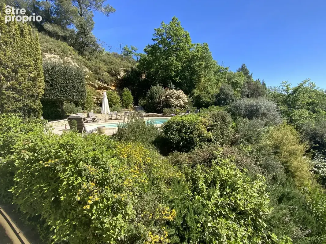 Villa avec vue imprenable à seulement 6 km d'Uzès. - photo 9