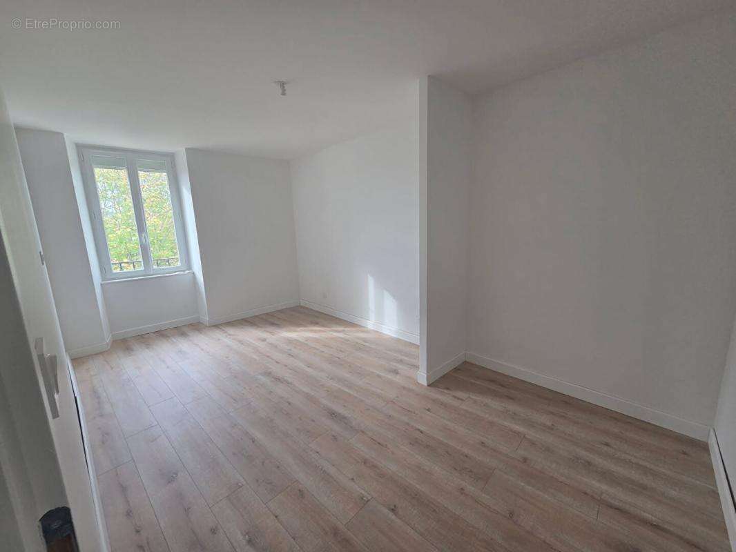 Maison  Magnac sur Touvre 90 m² 4 pièce(s)   Crit réf 426115 - photo 6