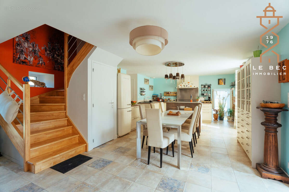 Maison à LOCOAL-MENDON