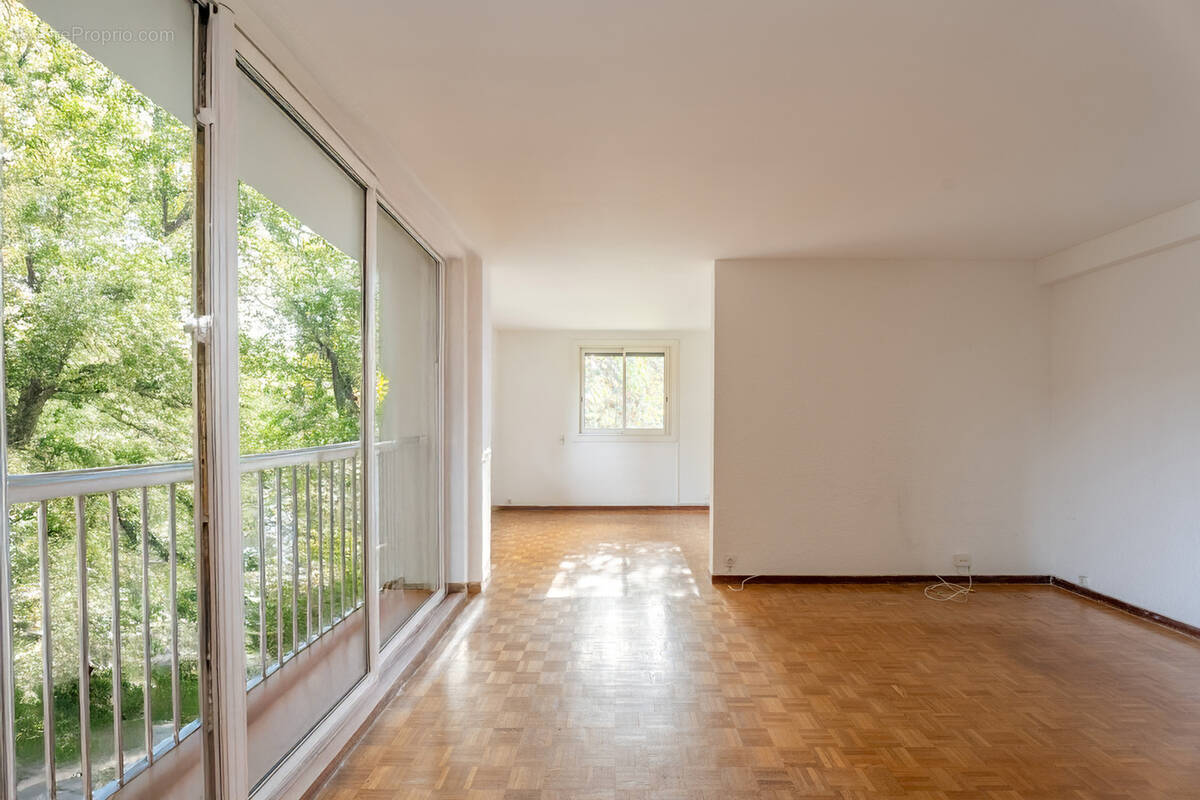Appartement à MARSEILLE-9E