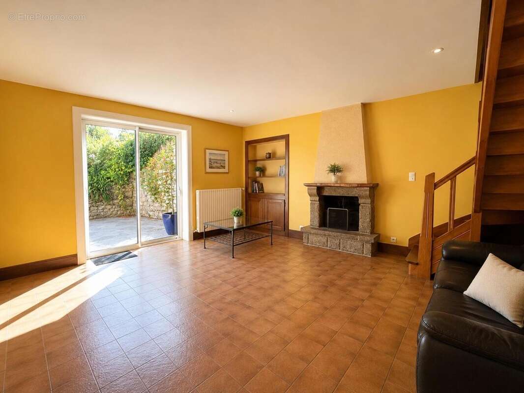 Maison 132 m² à Reville  - photo 4