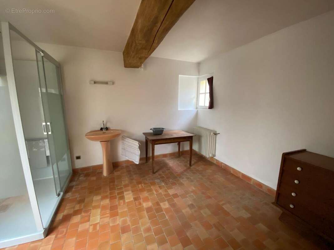 Maison à LE PUY-NOTRE-DAME