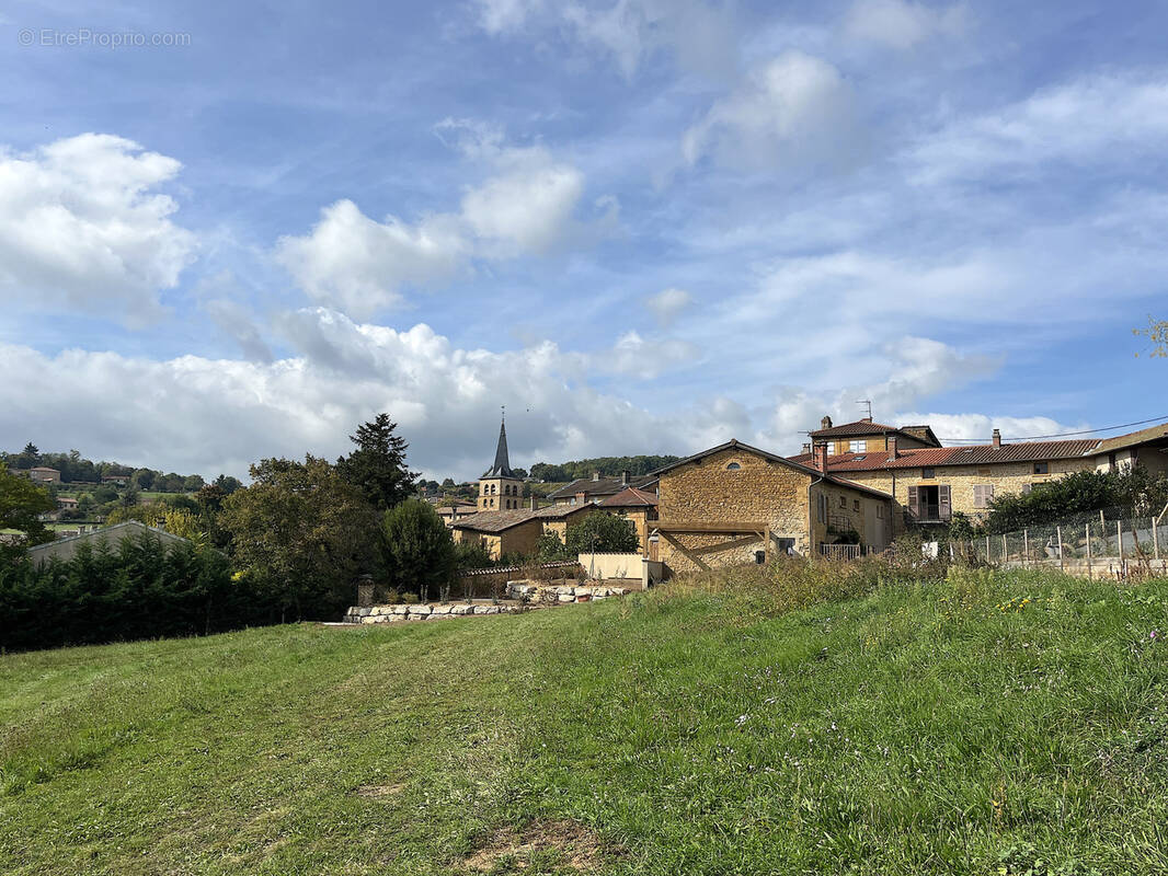 Terrain à FRONTENAS