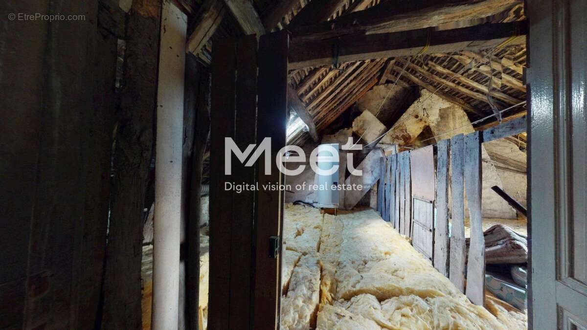 Appartement à BRIENON-SUR-ARMANCON