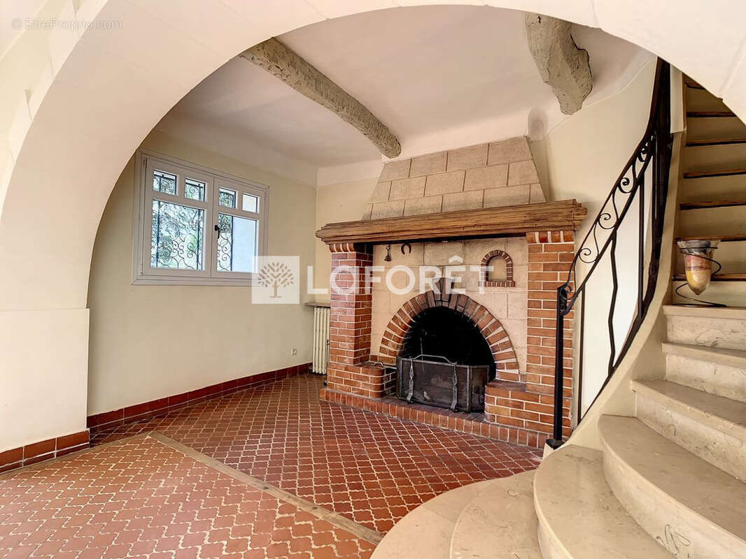 Maison à ROQUEVAIRE