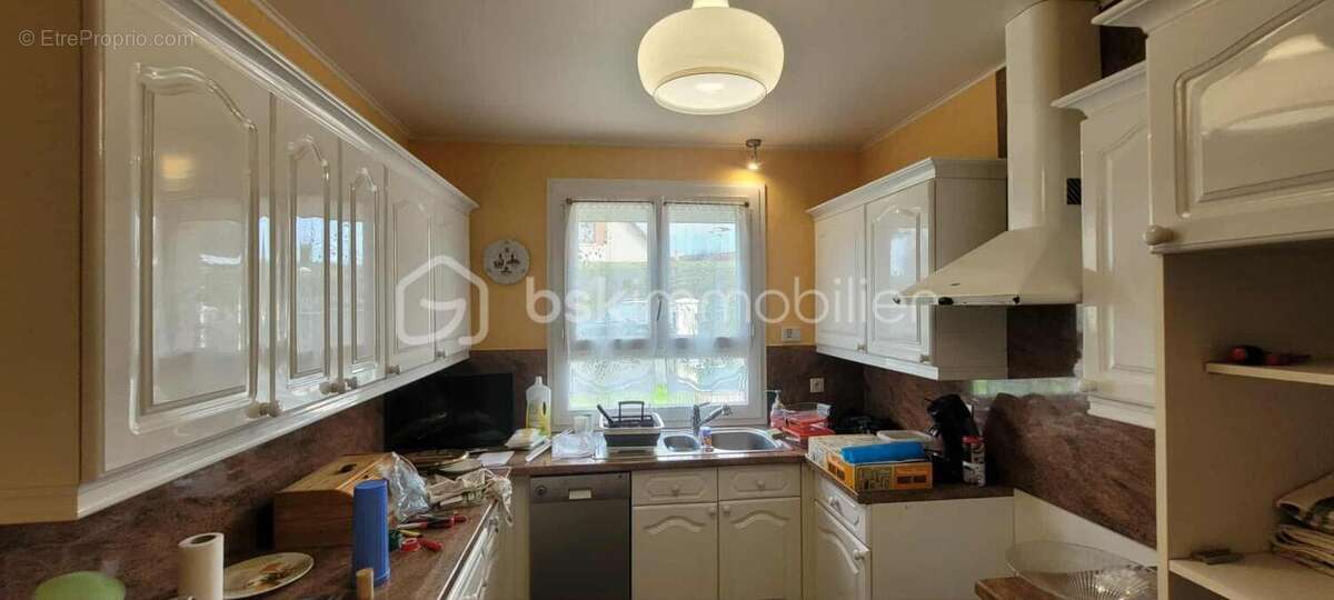 Maison à SAINT-GERMAIN-LAVAL