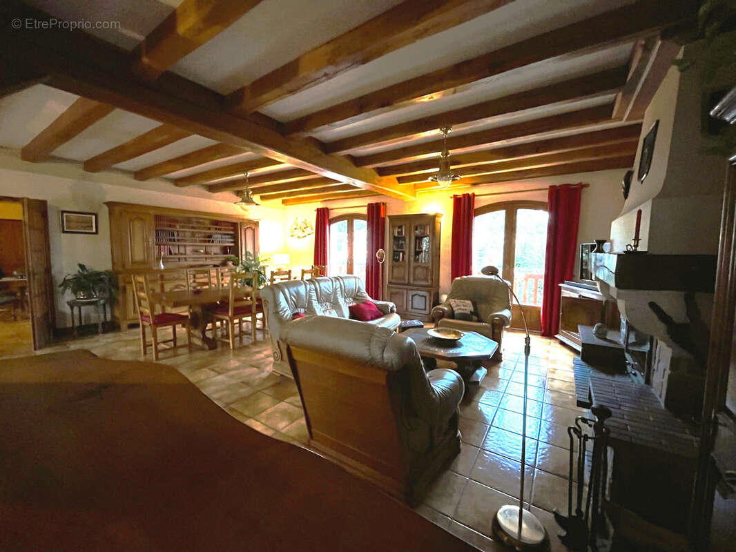 Maison à MESCHERS-SUR-GIRONDE