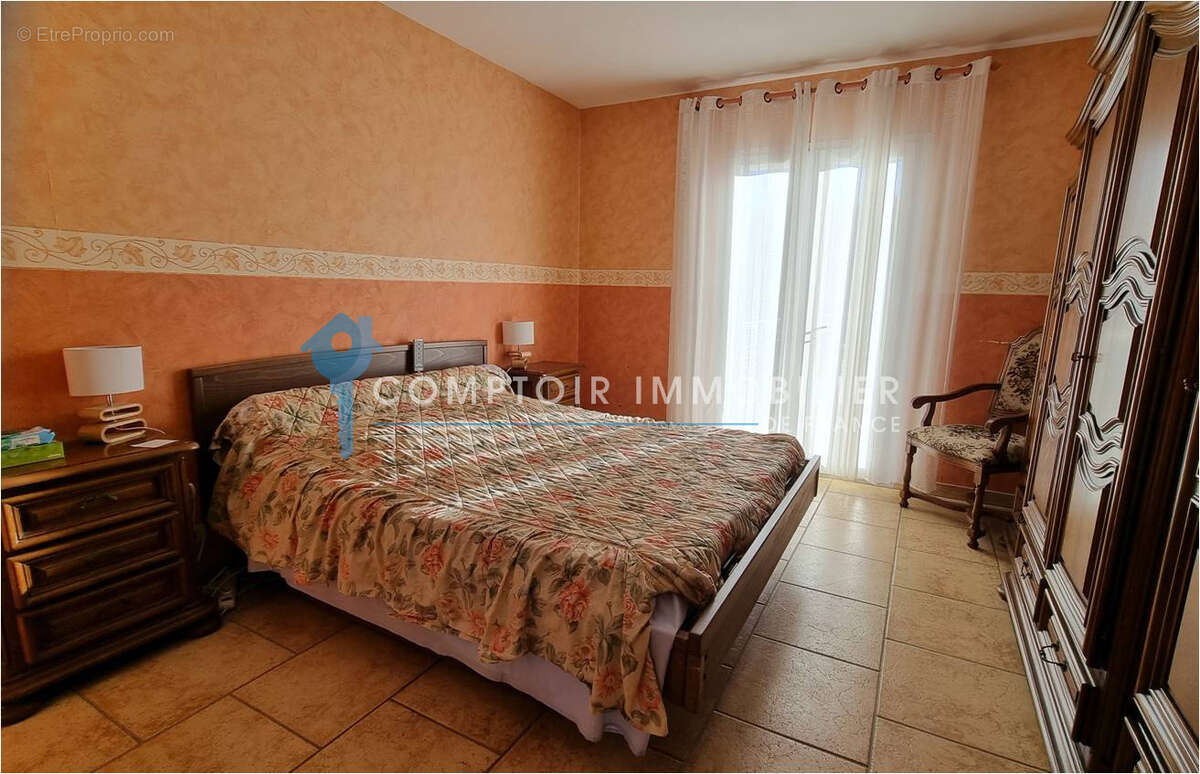 VAR (83) - À VENDRE - LA MOTTE - Superbe Villa 4 chambres avec piscine dans un environnement bucolique - photo 10