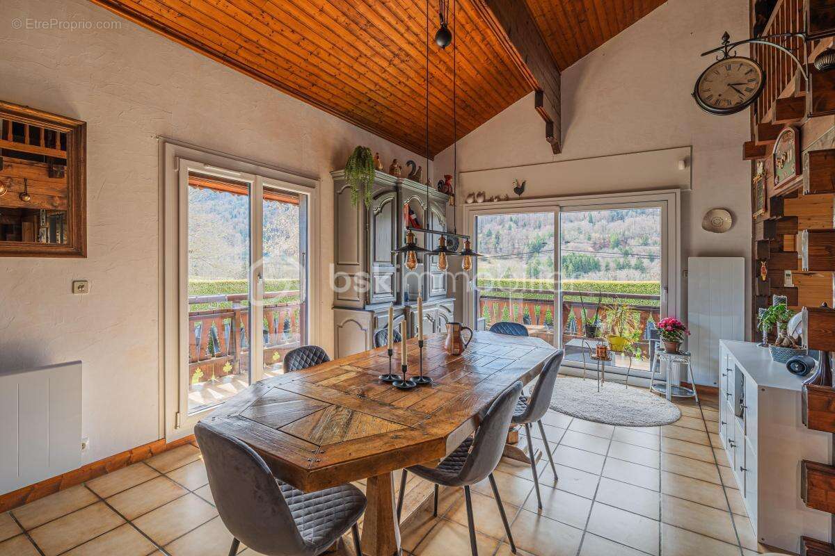Maison à MIEUSSY